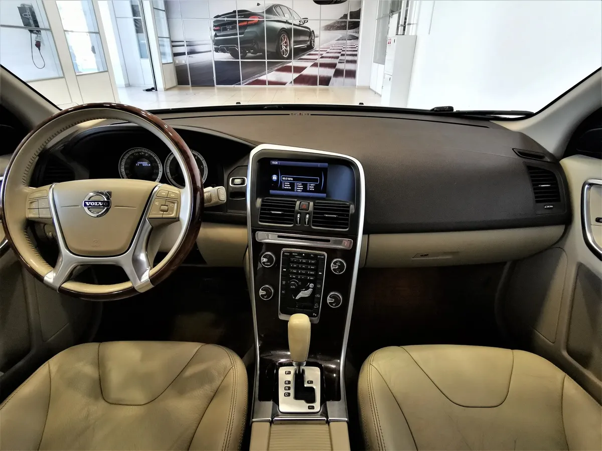 Volvo XC60 2.4 D Geartronic AWD (163 л.с.) Белый в АВИЛОН. Слайд №13