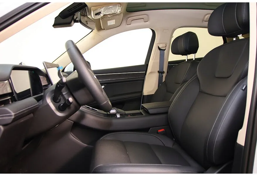 АВИЛОН - Seres M5 1.5 AT 4WD (496 л.с.) Premium Белый - slide 5