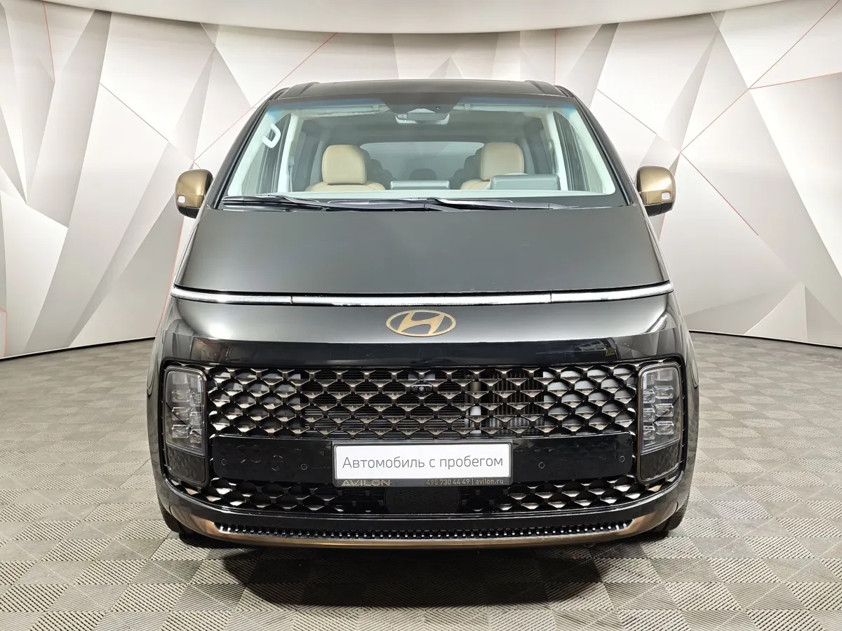 Hyundai Staria 2.2 CRDi 8AT 4WD (177 л.с.) 9 мест Premium Черный в АВИЛОН. Слайд №7
