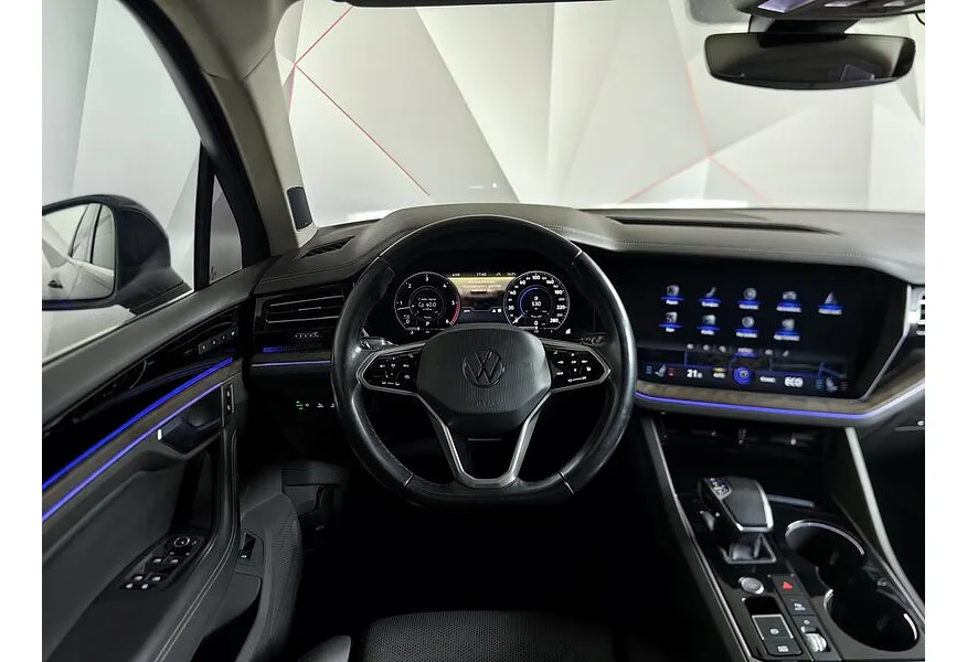 Volkswagen Touareg 3.0 V6 TDI Tiptronic 4Motion (249 л.с.) Exclusive Черный в АВИЛОН. Слайд №20