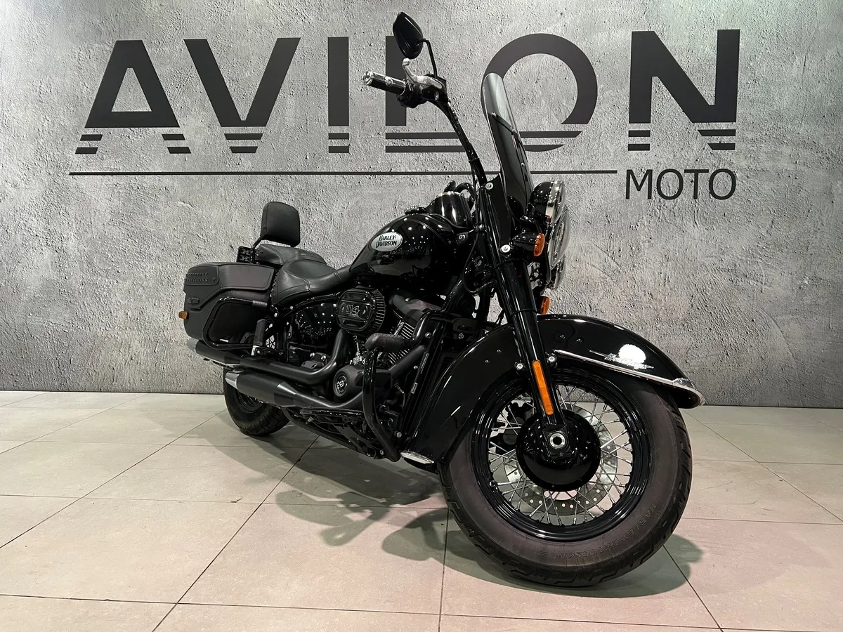 Harley-Davidson FLHCS Heritage Classic 114 1868 см³ (93 л.с.) (93) 1868 Черный в АВИЛОН. Слайд №2