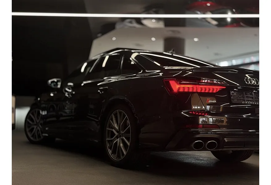 Audi S6 3.0 TFSI quattro Tiptronic (450 л.с.) Черный в АВИЛОН. Слайд №5