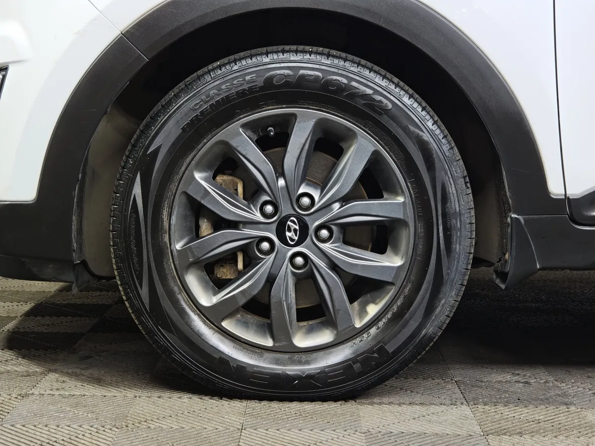 Hyundai Creta 1.6 MT AWD (121 л.с.) Comfort Белый в АВИЛОН. Слайд №9