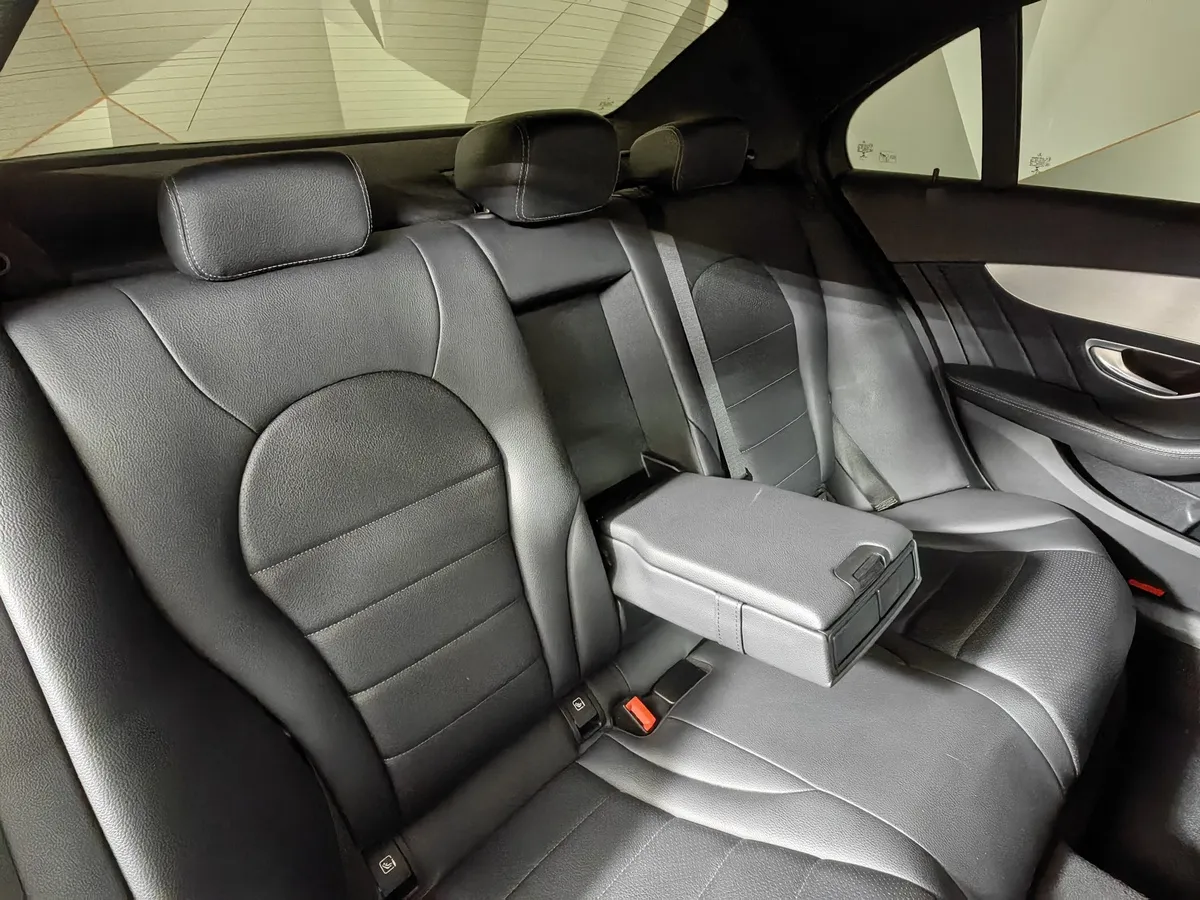 Mercedes-Benz C-Класс C 200 9G-TRONIC 4MATIC (184 л.с.) Особая серия Белый в АВИЛОН. Слайд №17