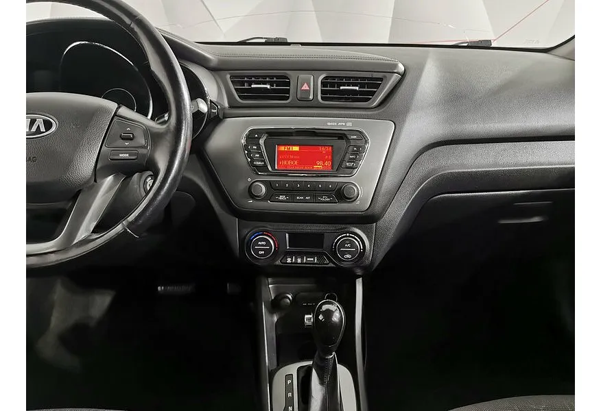 Kia Rio 1.6 AT (123 л.с.) Красный в АВИЛОН. Слайд №11