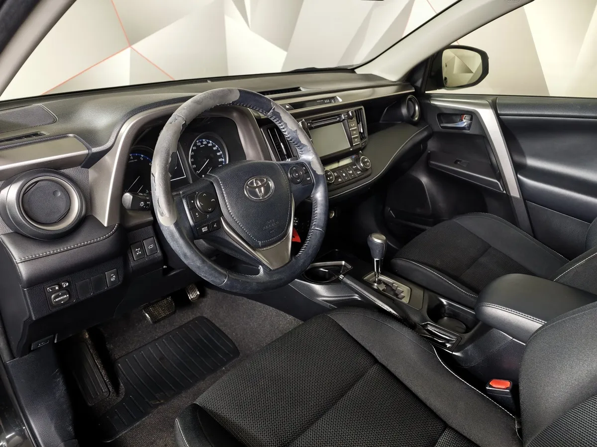 Toyota RAV4 2.0 CVT AWD (146 л.с.) Классик Черный в АВИЛОН. Слайд №18