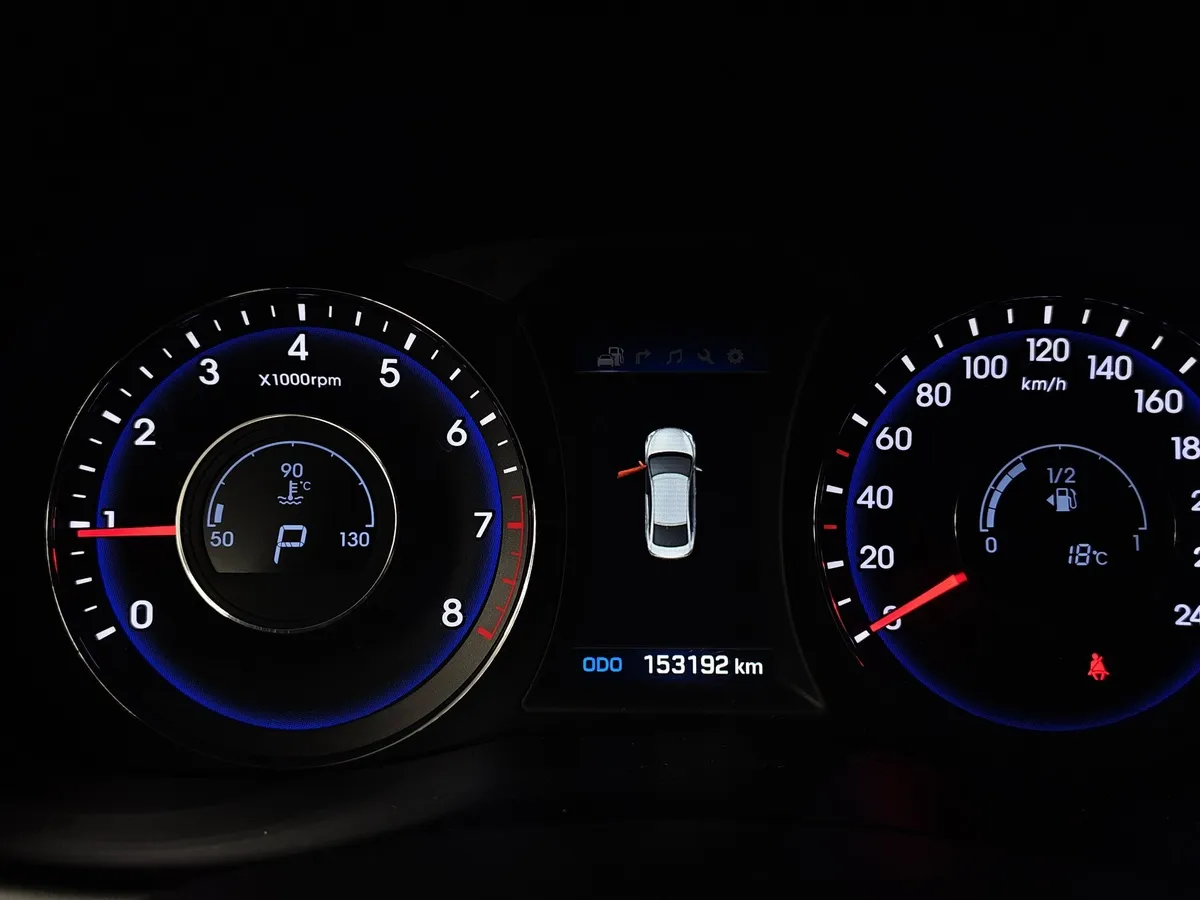 Hyundai i40 2.0 AT (150 л.с.) Business Серый в АВИЛОН. Слайд №18