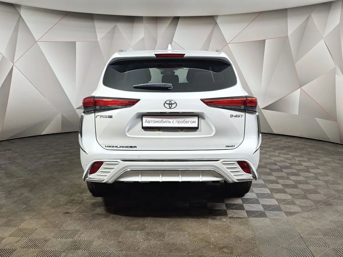 Toyota Highlander 2.0T AT 4WD (248 л.с.) Noble Version Белый в АВИЛОН. Слайд №8