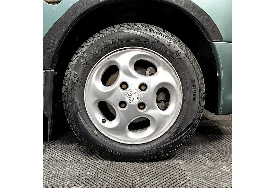 Peugeot 206 1.4 AT (75 л.с.) Зеленый в АВИЛОН. Слайд №9