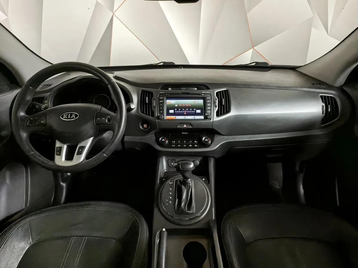 Kia Sportage 2.0 AT AWD (150 л.с.) Оранжевый в АВИЛОН. Слайд №13