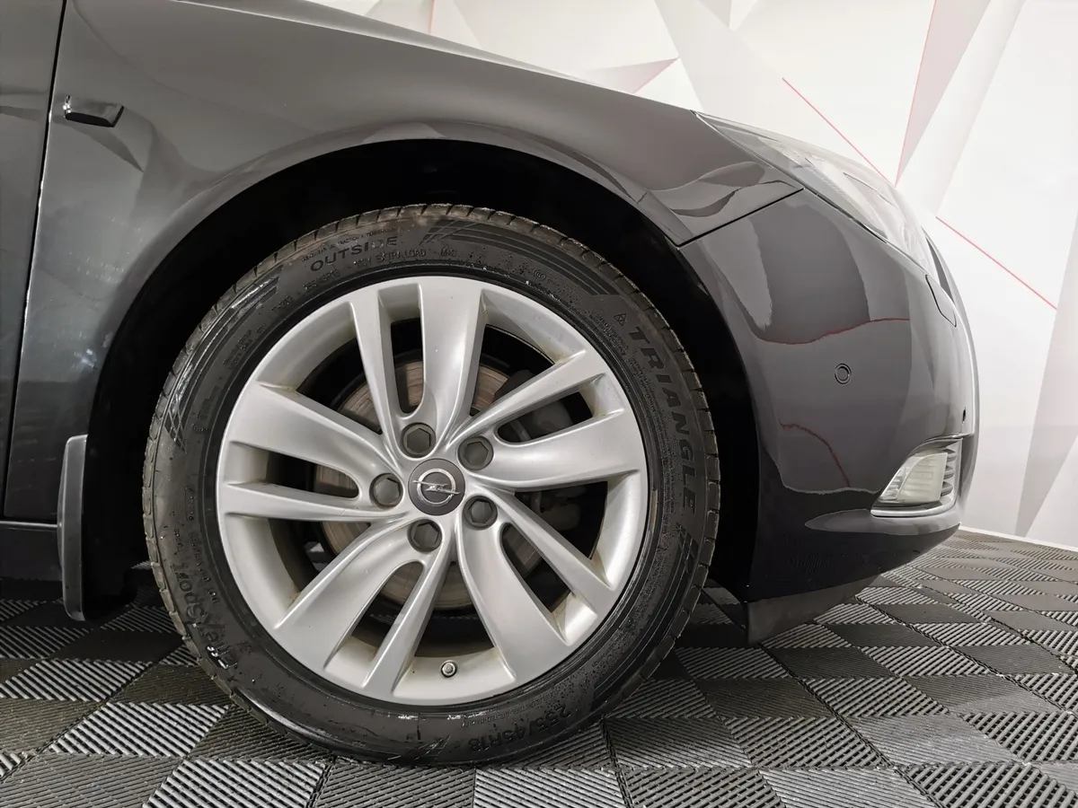 Opel Insignia 2.0 CDTI AT (160 л.с.) Черный в АВИЛОН. Слайд №9