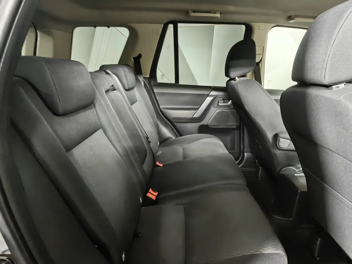 Land Rover Freelander 2.2 TD4 AT 4WD (150 л.с.) Серый в АВИЛОН. Слайд №16