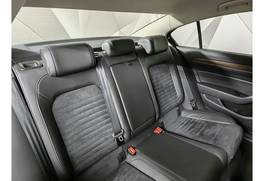 Volkswagen Passat 1.4 TSI BlueMotion DSG (150 л.с.) Trendline Черный в АВИЛОН. Слайд №16