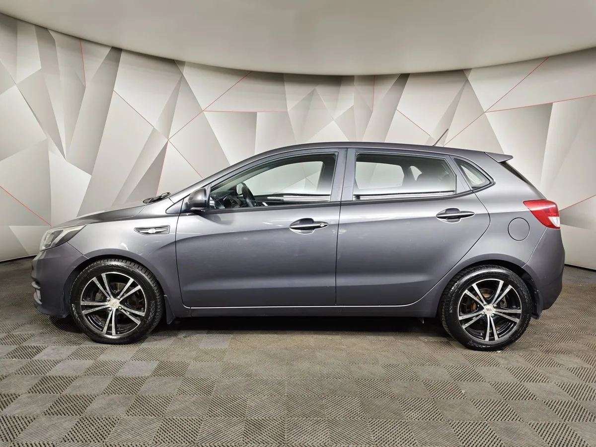 Kia Rio 1.6 AT (123 л.с.) Серый в АВИЛОН. Слайд №5