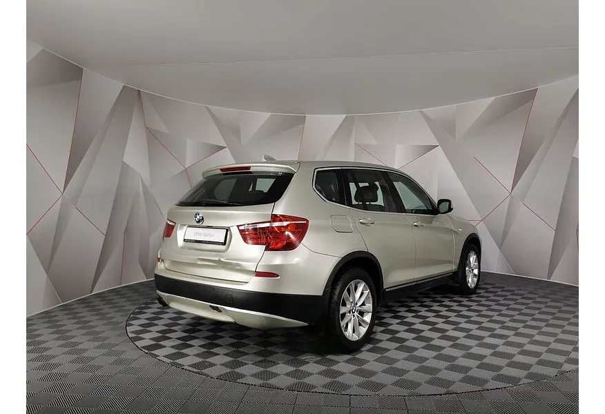 LIVE. Слайд №6