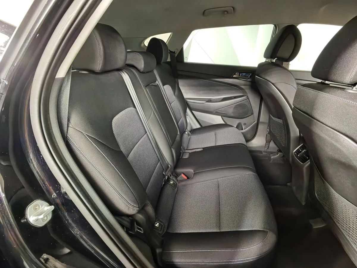 Hyundai Tucson 2.0 AT (150 л.с.) Comfort Черный в АВИЛОН. Слайд №15 Hyundai Tucson 2.0 AT (150 л.с.) Comfort Черный в АВИЛОН. Слайд №15