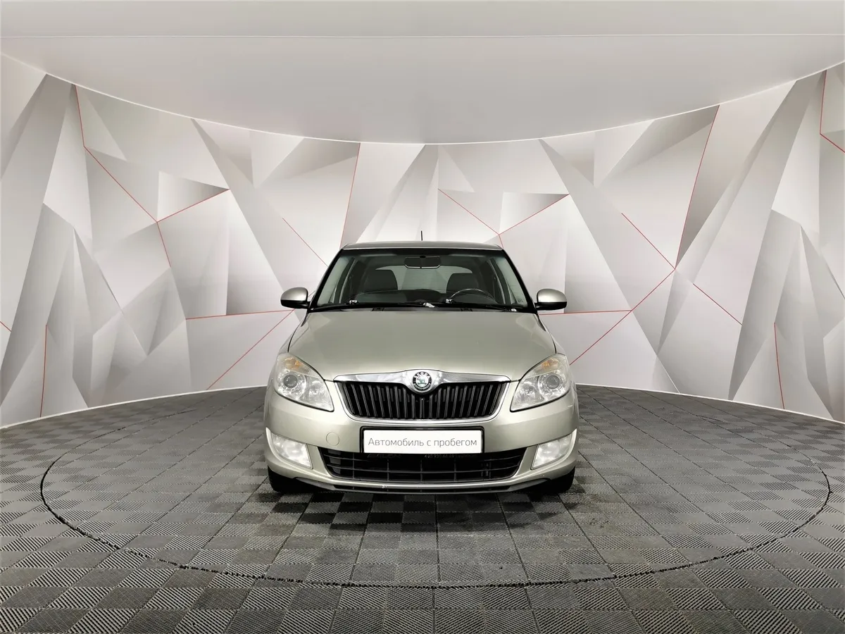 Skoda Fabia 1.6 AT (105 л.с.) Серый в АВИЛОН. Слайд №7