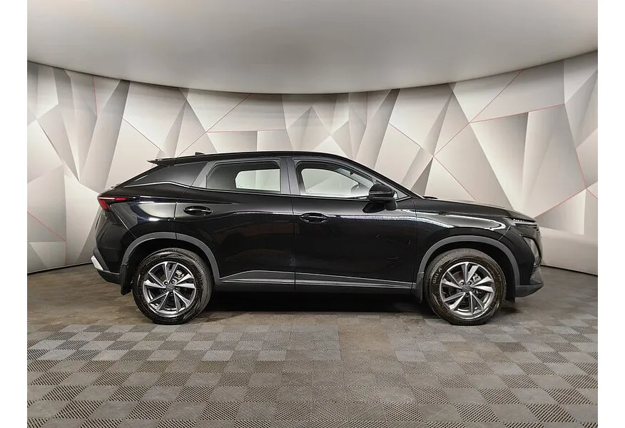 АВИЛОН - Omoda C5 1.5T CVT (147 л.с.) Joy Черный - slide 3