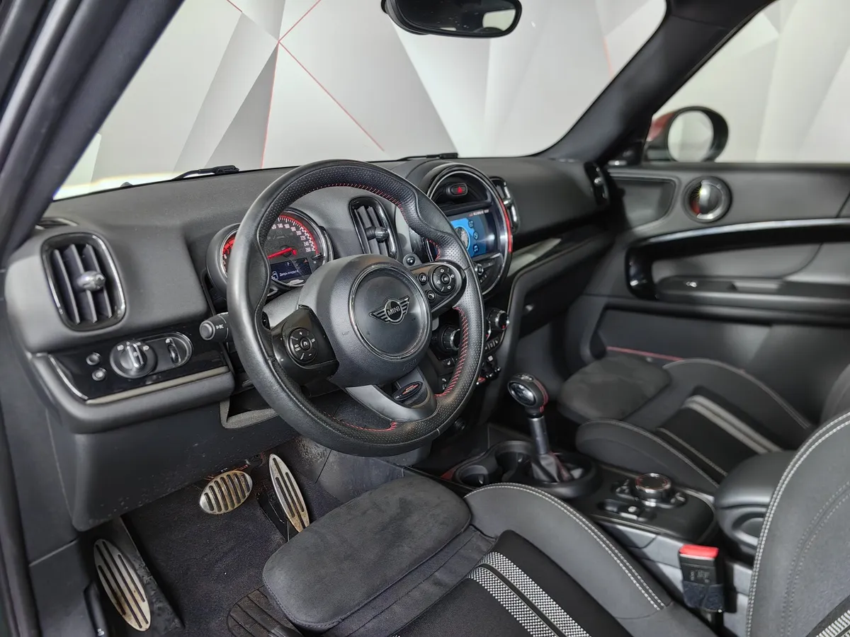 MINI Countryman 2.0 AMT 4WD (204 л.с.) ALL4 Зеленый в АВИЛОН. Слайд №12