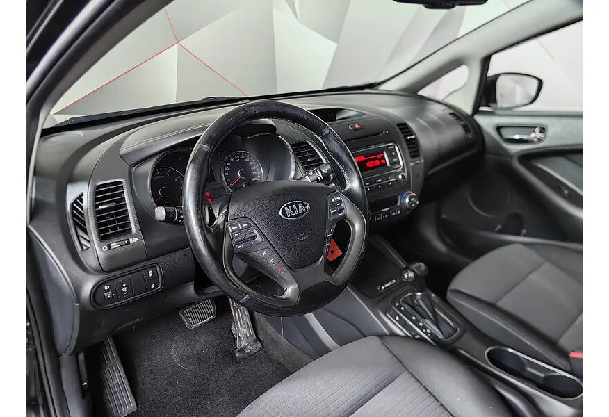 Kia Cerato 1.6 AT (130 л.с.) Черный в АВИЛОН. Слайд №18