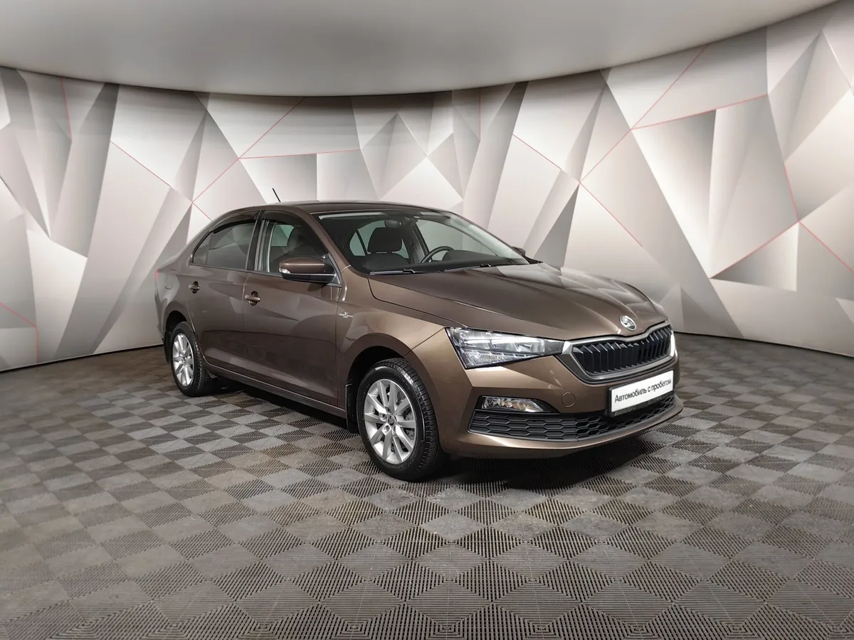Skoda Rapid 1.6 AT (110 л.с.) Белый в АВИЛОН. Слайд №3