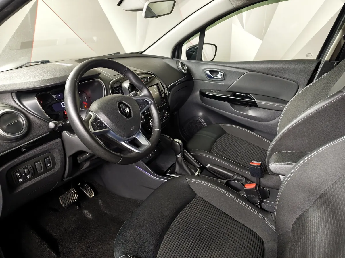 Renault Kaptur 1.6 X-tronic (114 л.с.) Style Белый в АВИЛОН. Слайд №18