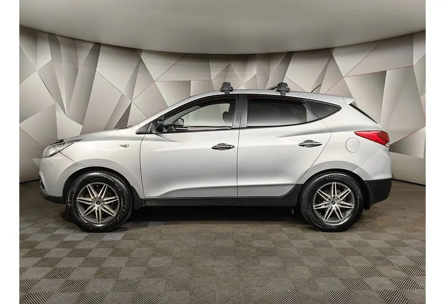 LIVE. Слайд №3