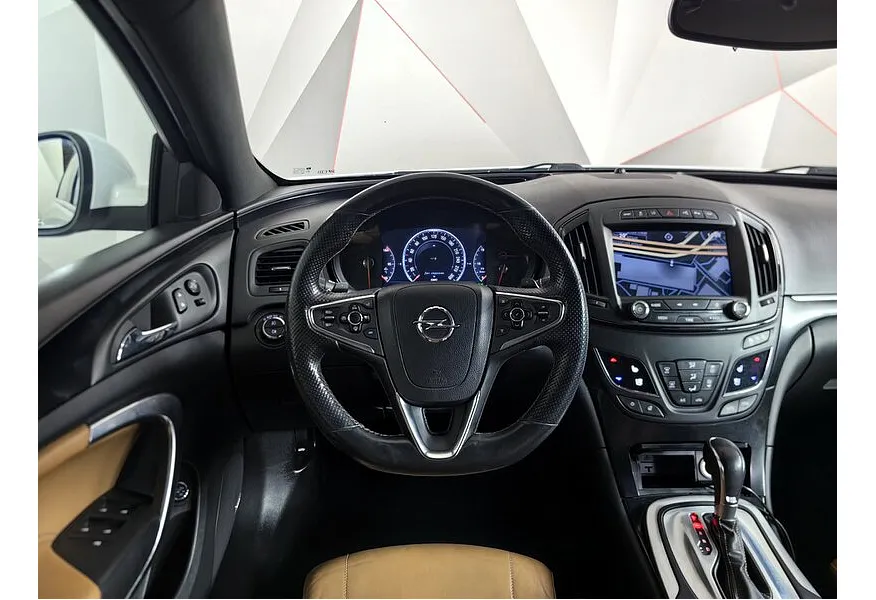 Opel Insignia 2.0 SIDI Turbo AT 4x4 (249 л.с.) Белый в АВИЛОН. Слайд №19