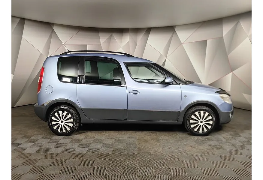 Skoda Roomster 1.6 AT (105 л.с.) Голубой в АВИЛОН. Слайд №6