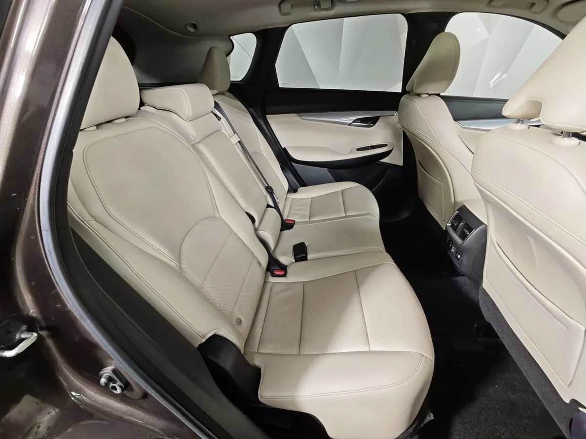 Infiniti QX50 2.0 VC-T CVT AWD (249 л.с.) Коричневый в АВИЛОН. Слайд №16