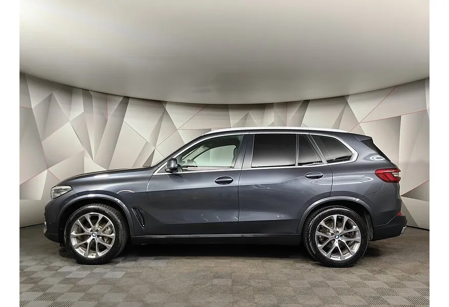 BMW X5 xDrive30d Steptronic (249 л.с.) Business Plus Серый в АВИЛОН. Слайд №5