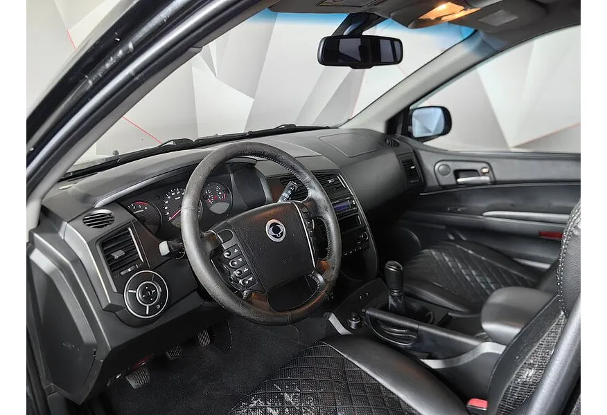 АВИЛОН - SsangYong Kyron 2.0 Xdi MT 4WD (141 л.с.) Original Черный - slide 12