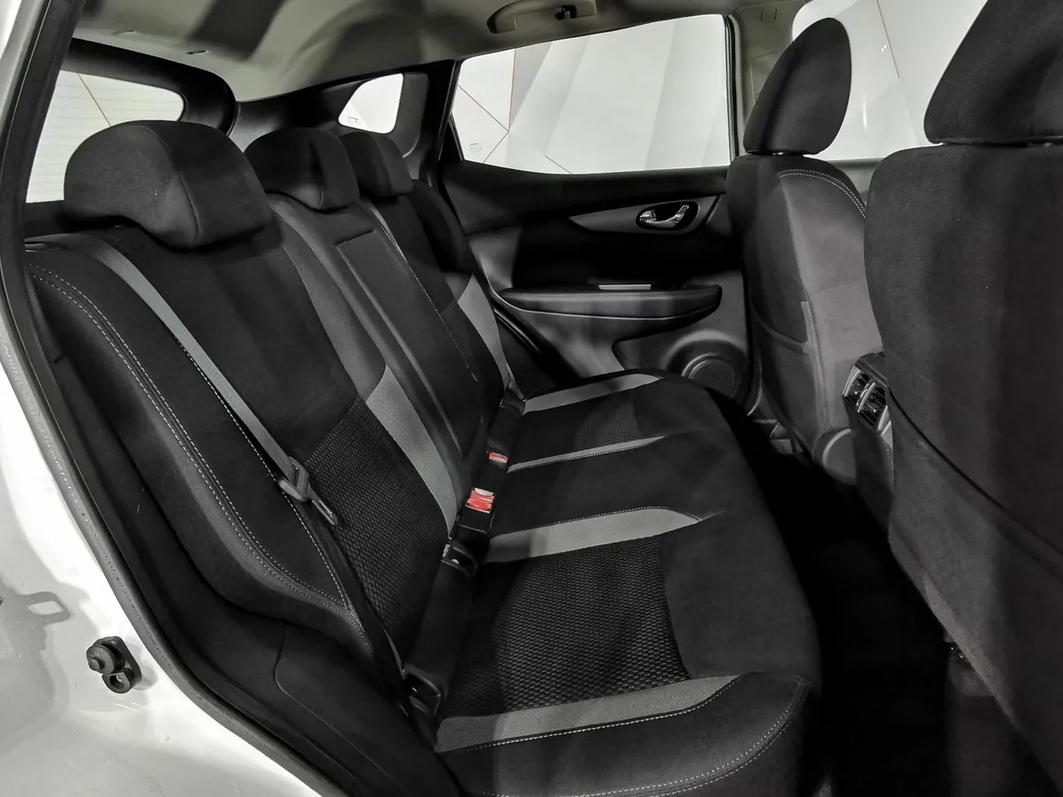 Nissan Qashqai 2.0 CVT (144 л.с.) Белый в АВИЛОН. Слайд №16