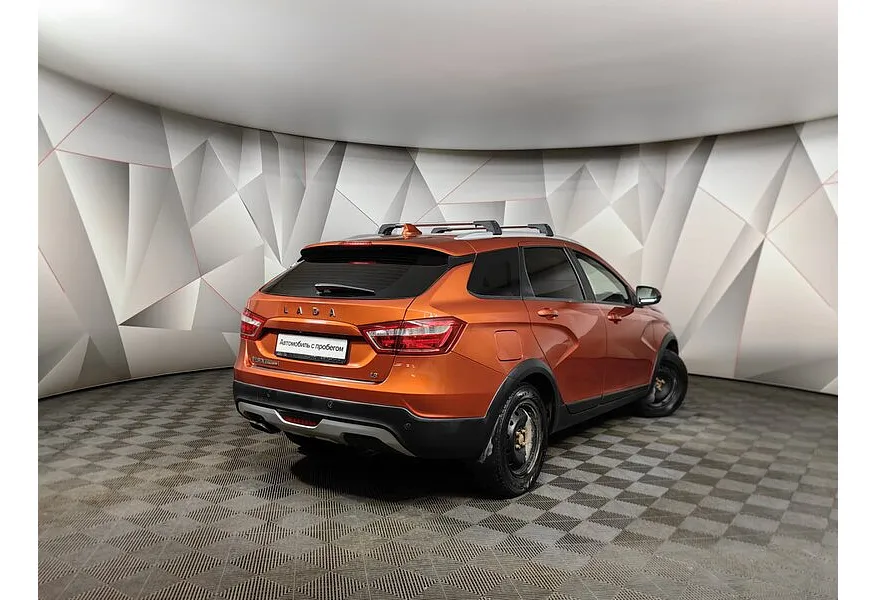 ВАЗ (Lada) Vesta 1.8 AMT (122 л.с.) Оранжевый в АВИЛОН. Слайд №2