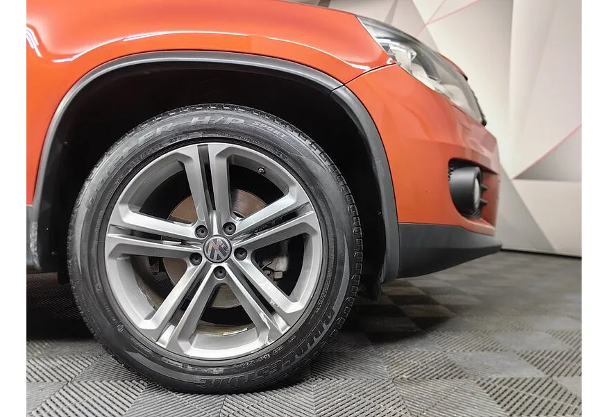 АВИЛОН - Volkswagen Tiguan 1.4 TSI BlueMotion DSG (150 л.с.) Sport&Style Оранжевый - slide 14