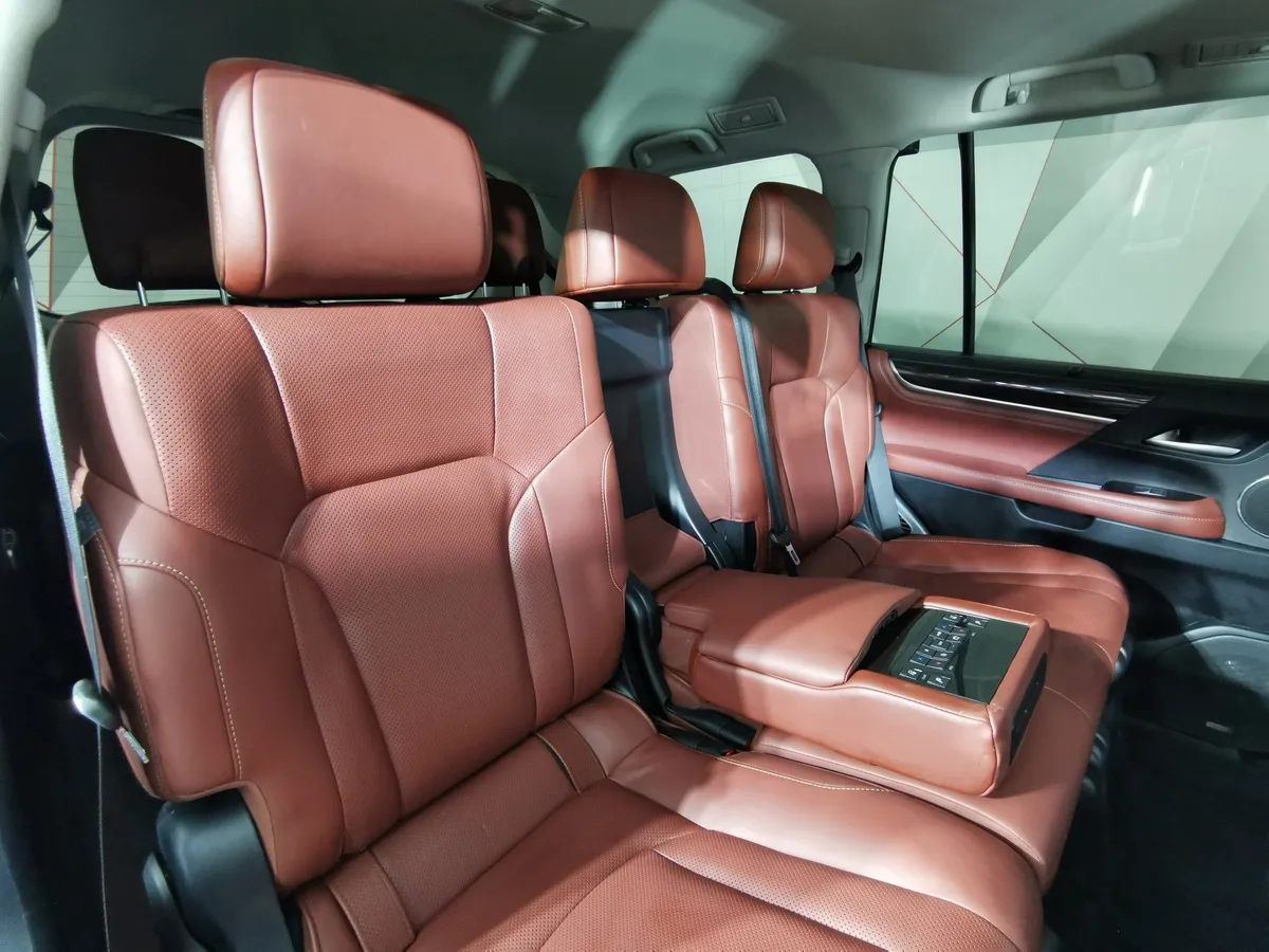 Lexus LX 570 AT (367 л.с.) Синий в АВИЛОН. Слайд №16