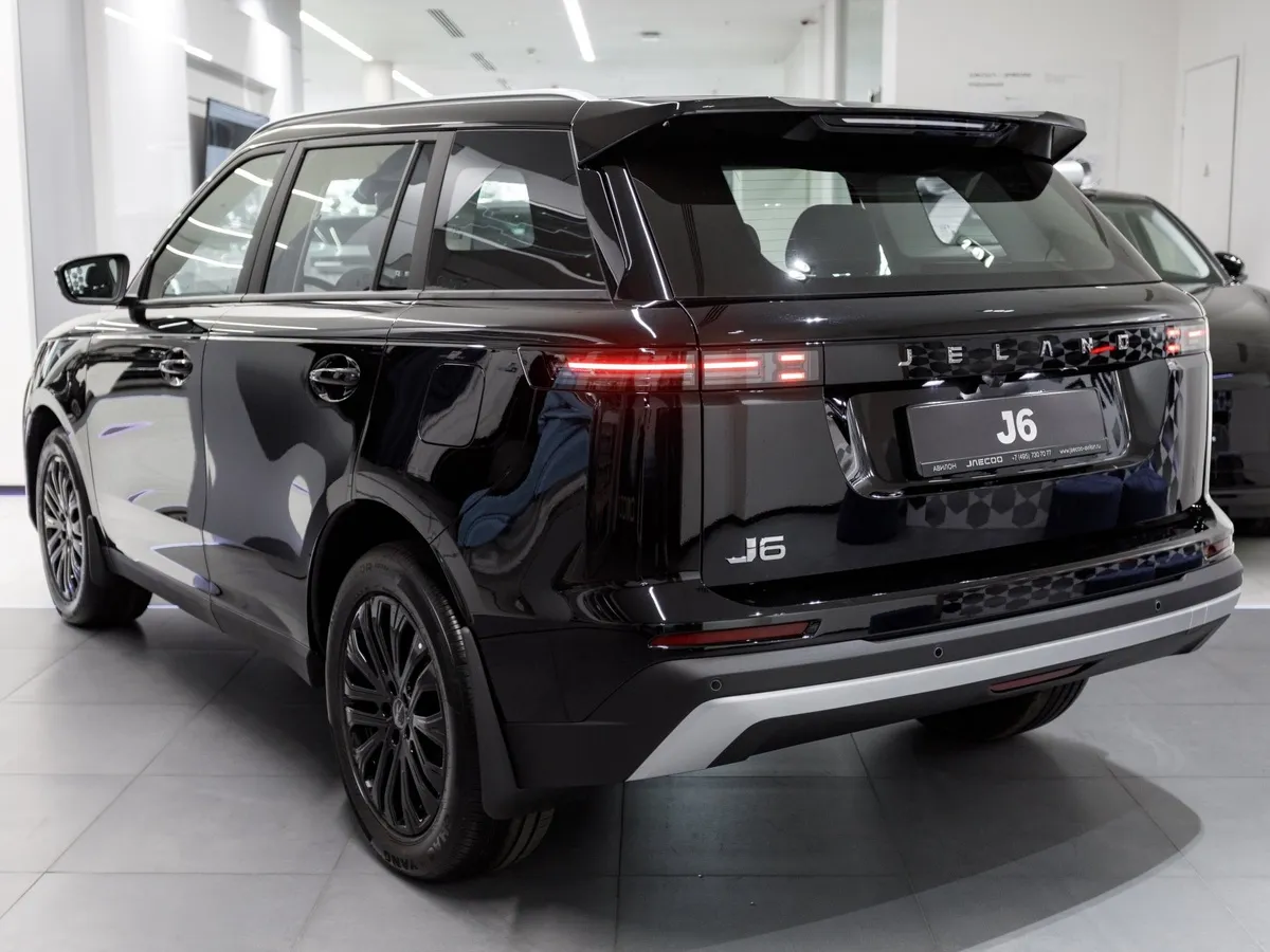 JELAND J6 1.6T DCT 4WD (150 л.с.) Престиж Черный в АВИЛОН. Слайд №6