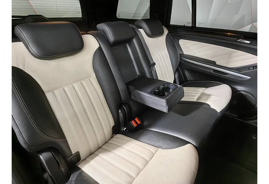 Mercedes-Benz GL 350 CDI BlueEFFICIENCY 7G-Tronic 4MATIC (224 л.с.) Черный в АВИЛОН. Слайд №17