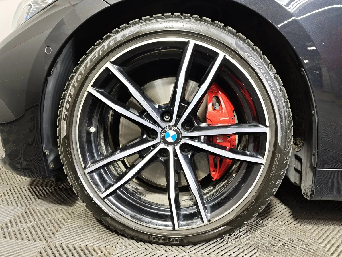 BMW 4 серия 420d xDrive AT (190 л.с.) M Sport Pro Черный в АВИЛОН. Слайд №6