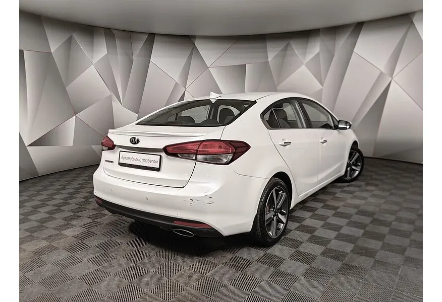 Kia Cerato 2.0 AT (150 л.с.) Белый в АВИЛОН. Слайд №2