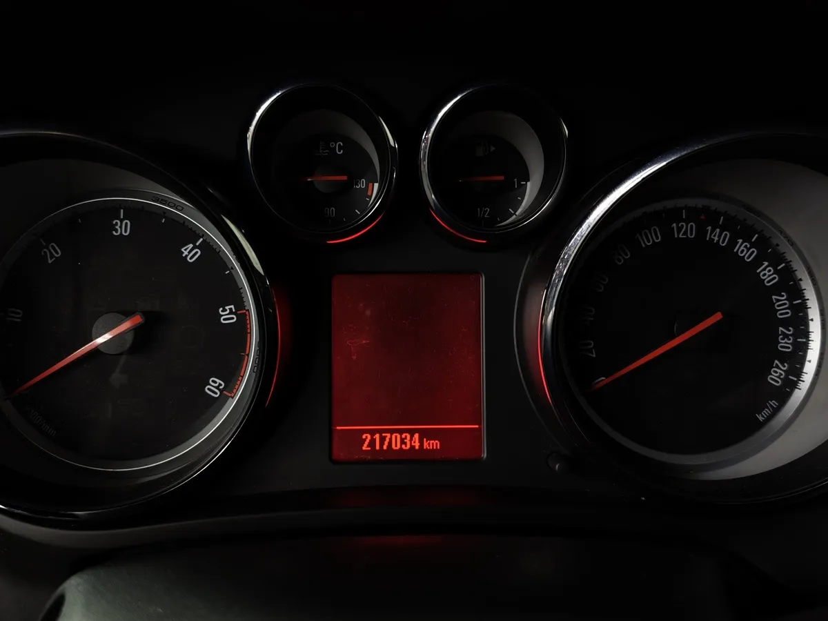 Opel Zafira 2.0 CDTI AT (130 л.с.) Белый в АВИЛОН. Слайд №17