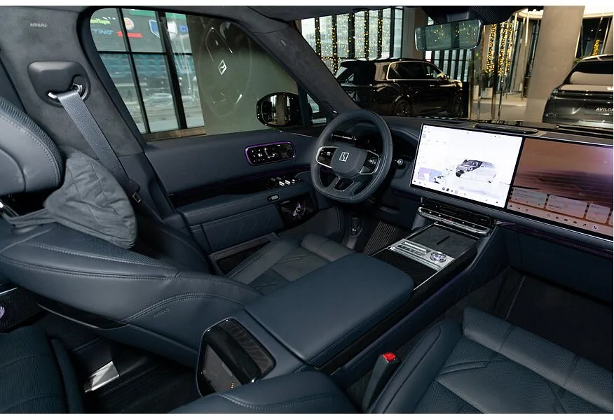 Zeekr 9X 2.0h AT 4WD (1177 л.с.) Ultra Черный в АВИЛОН. Слайд №14