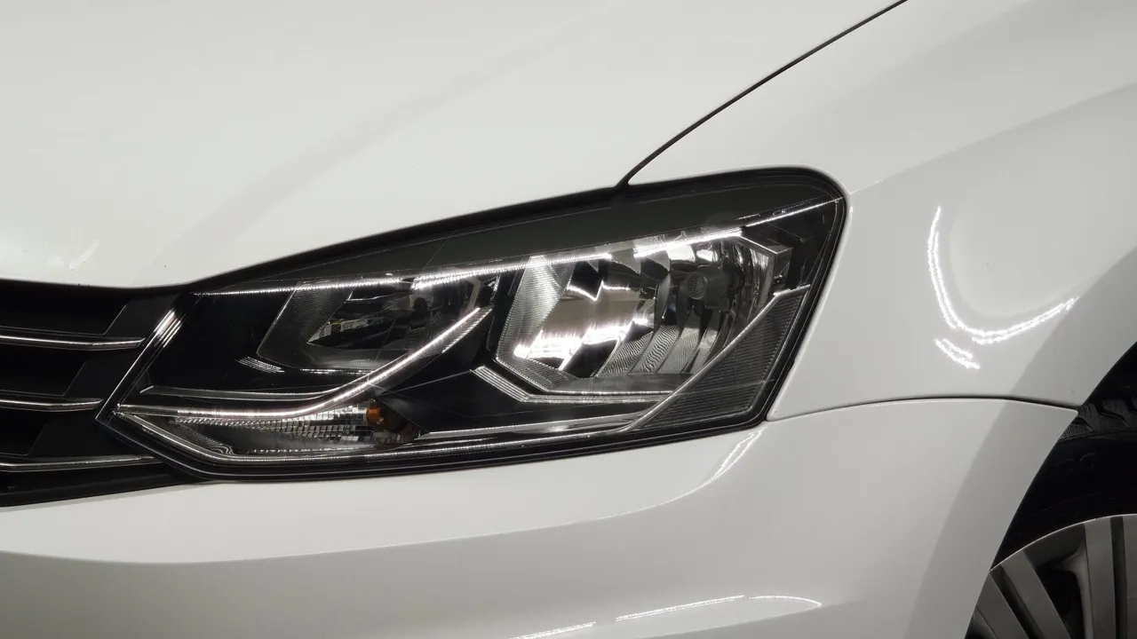 Volkswagen Polo 1.6 MPI AT (110 л.с.) Select Белый в АВИЛОН. Слайд №10