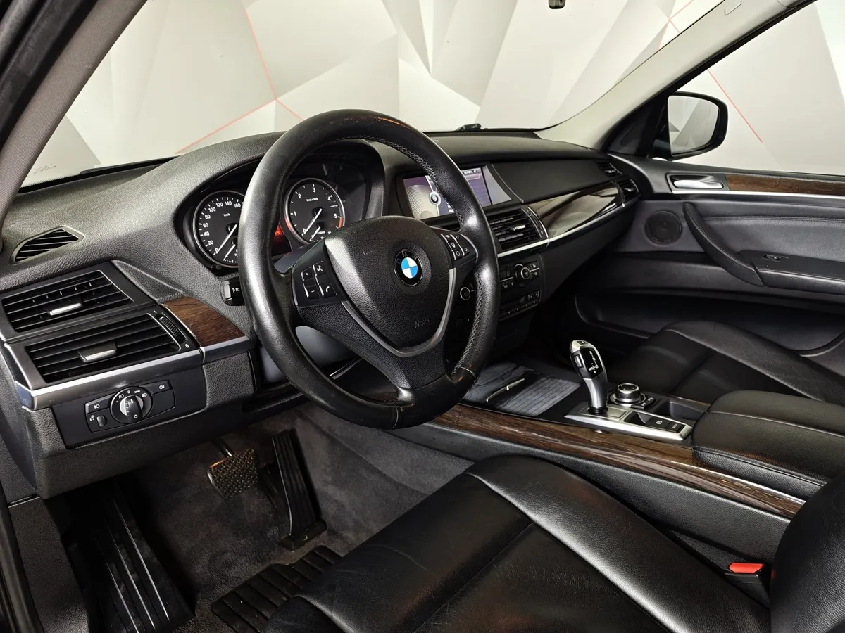 BMW X5 xDrive30d Steptronic (245 л.с.) Черный в АВИЛОН. Слайд №12
