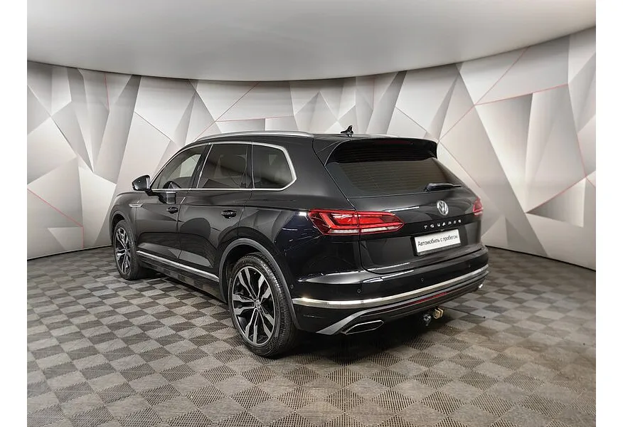 Volkswagen Touareg 2.0 TSI Tiptronic 4Motion (249 л.с.) Respect Черный в АВИЛОН. Слайд №4