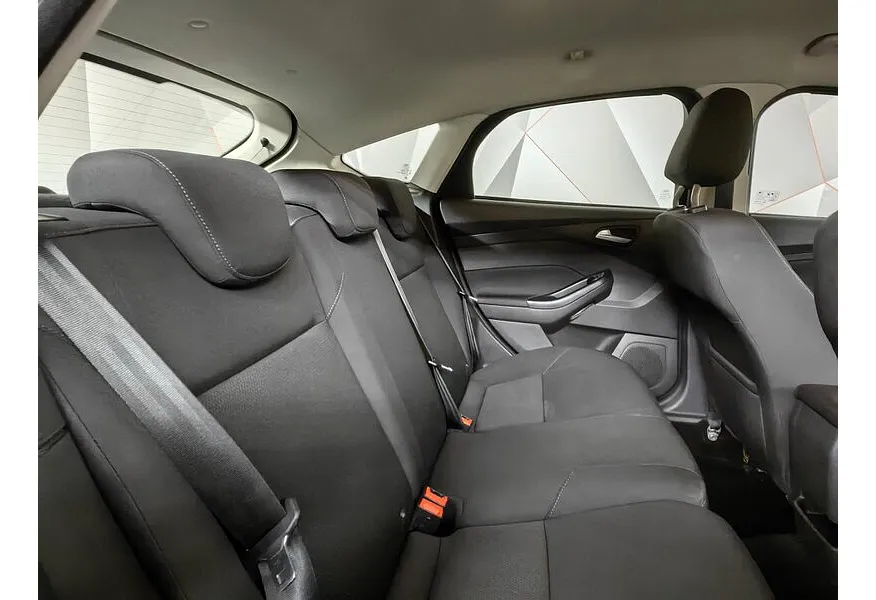 Ford Focus 1.6 PowerShift (105 л.с.) Trend Серый в АВИЛОН. Слайд №15