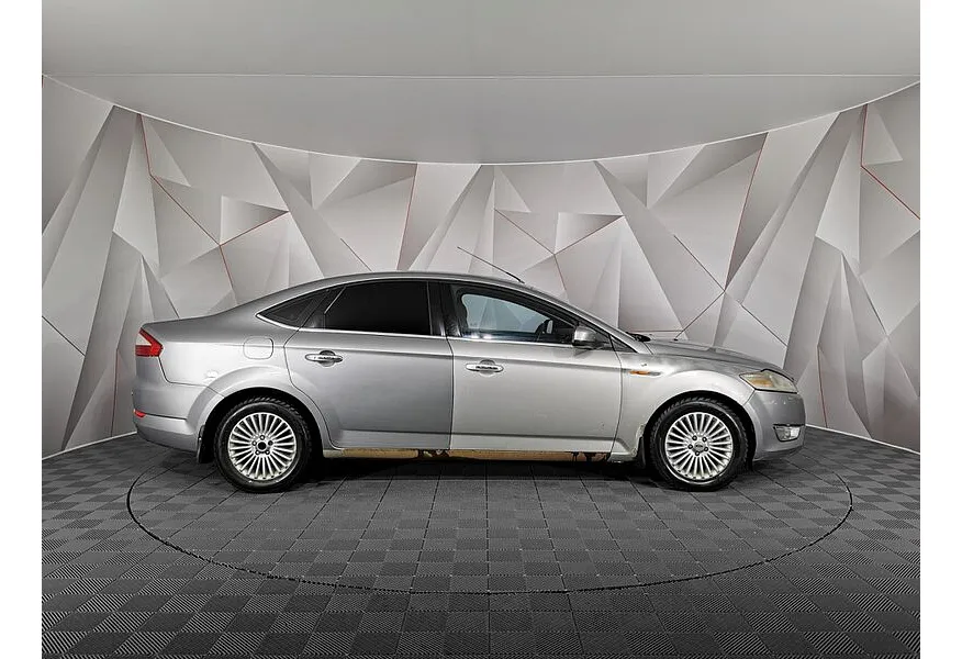 Ford Mondeo 2.0 MT (145 л.с.) Серебристый в АВИЛОН. Слайд №6