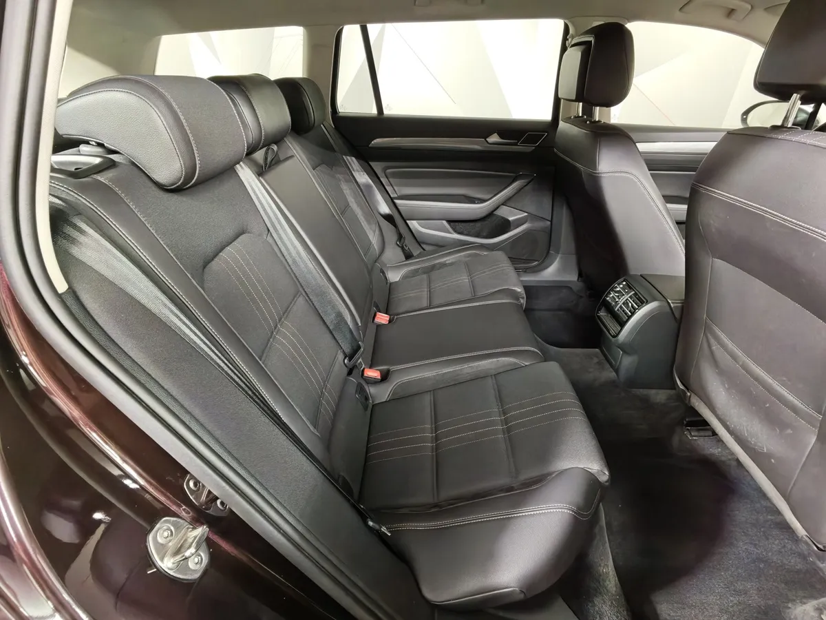 Volkswagen Passat 2.0 TSI BlueMotion DSG 4motion (220 л.с.) Красный в АВИЛОН. Слайд №14