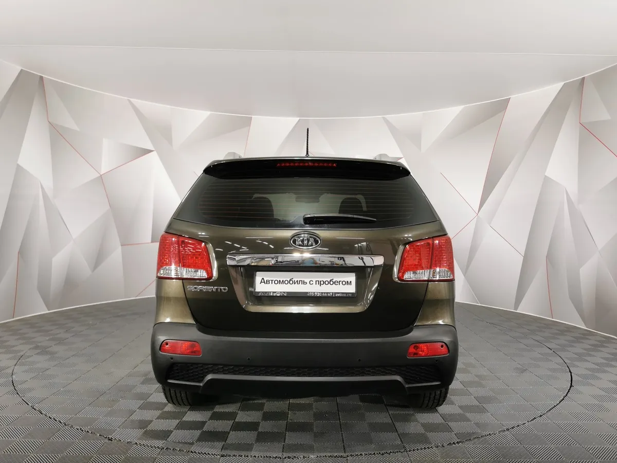 Kia Sorento 2.4 AT 4WD (175 л.с.) Comfort Коричневый в АВИЛОН. Слайд №8