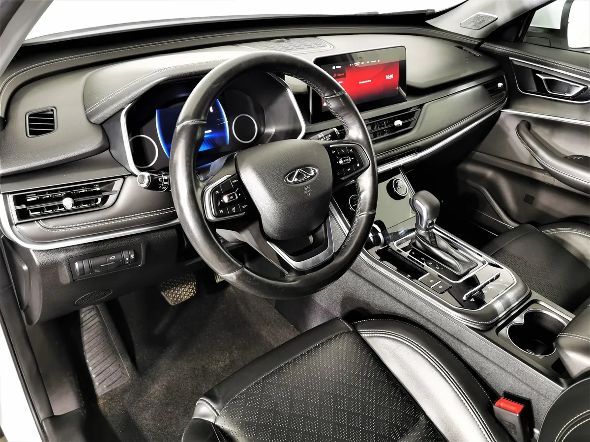 Chery Tiggo 8 Pro 2.0 CVT (170 л.с.) Prestige Белый в АВИЛОН. Слайд №18